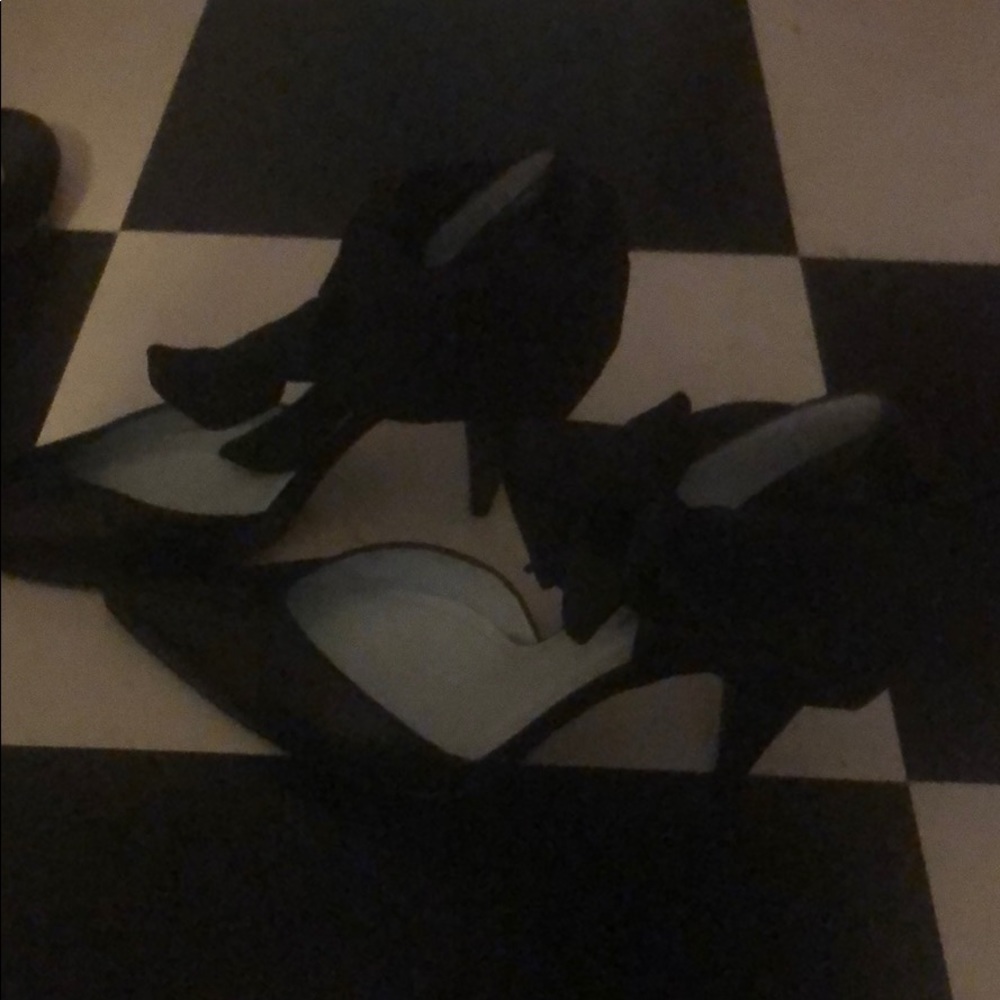 Shoes - Picture 3 of 3